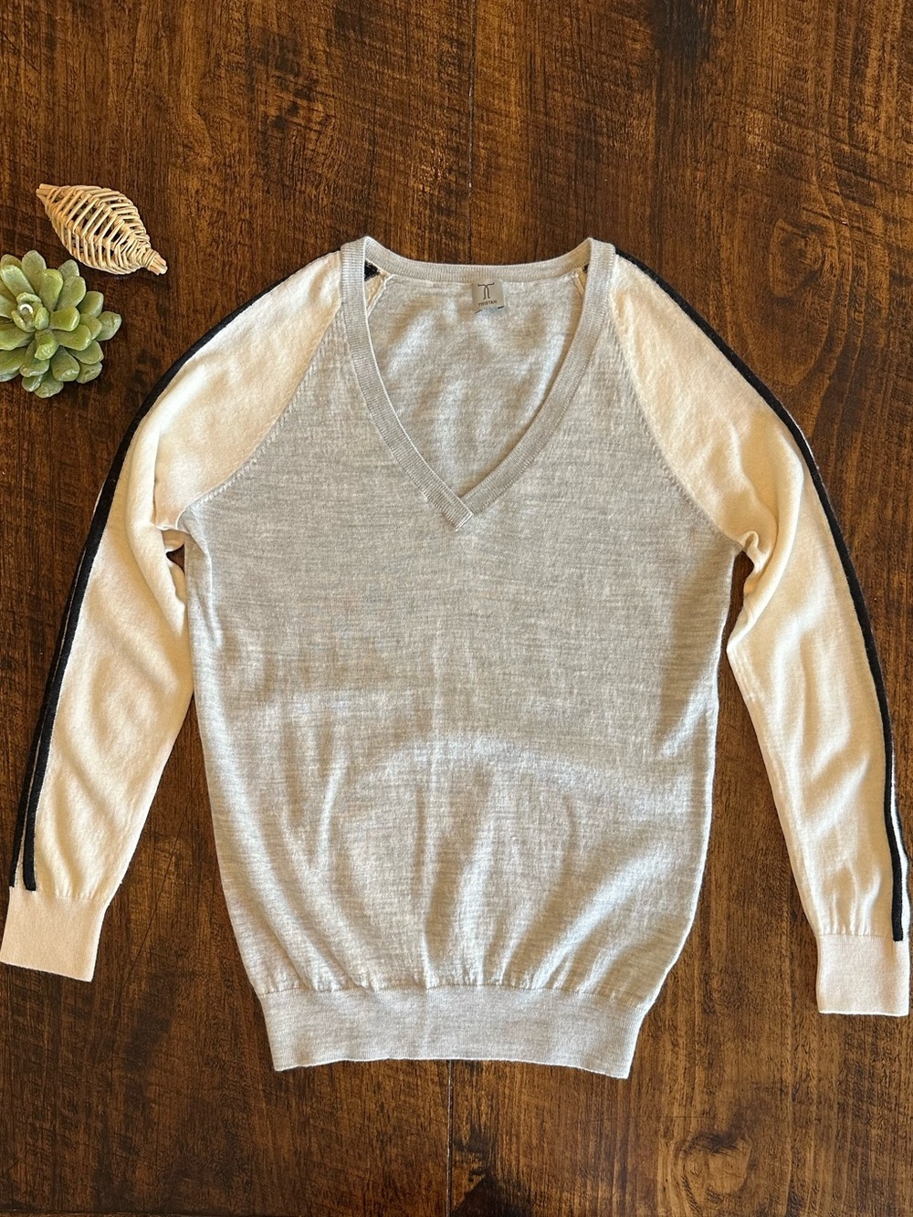 Tristan | Wool V-Neck Colorblock Sweater Grey Cream with Black Striped Sleeves
